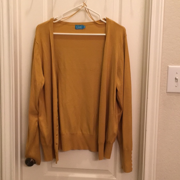 Sweaters - Cielo Mustard cardigan size 1XL